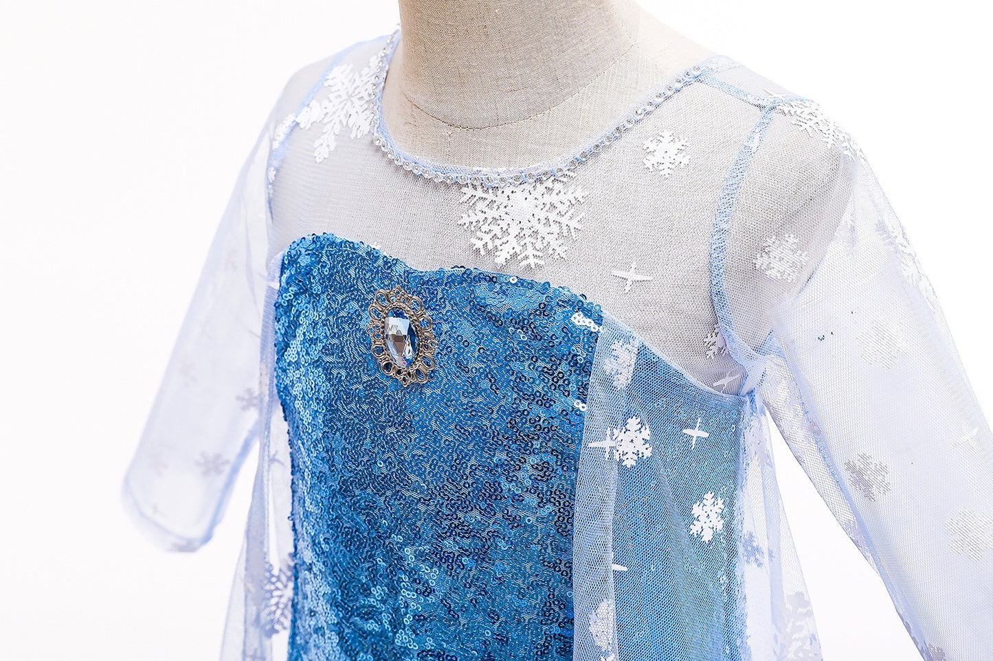 Elegant and Luxurious Frozen Elsa Princess Snow Blue Style8
